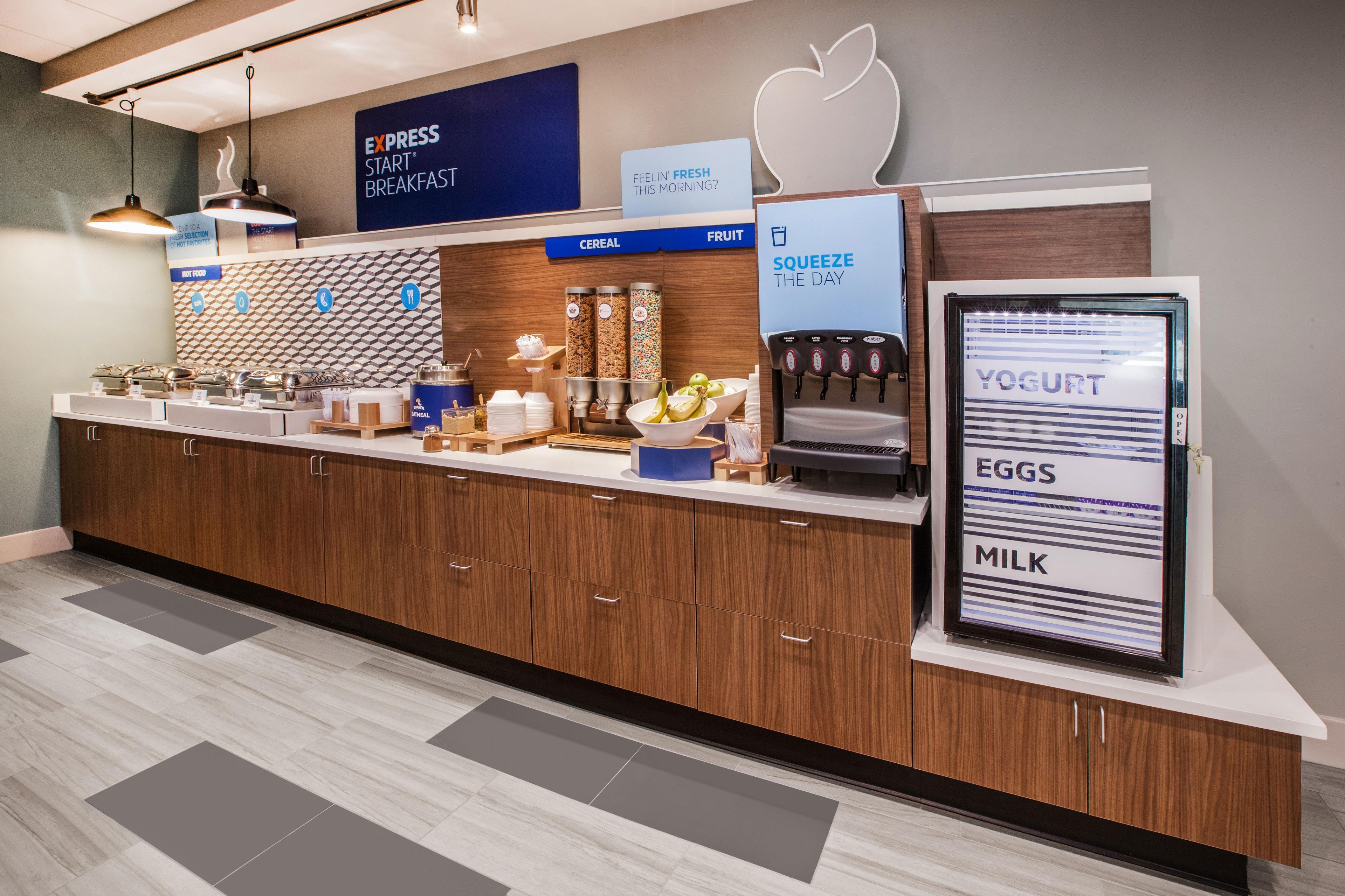 Holiday Inn Express & Suites Tupelo By Ihg Exterior foto