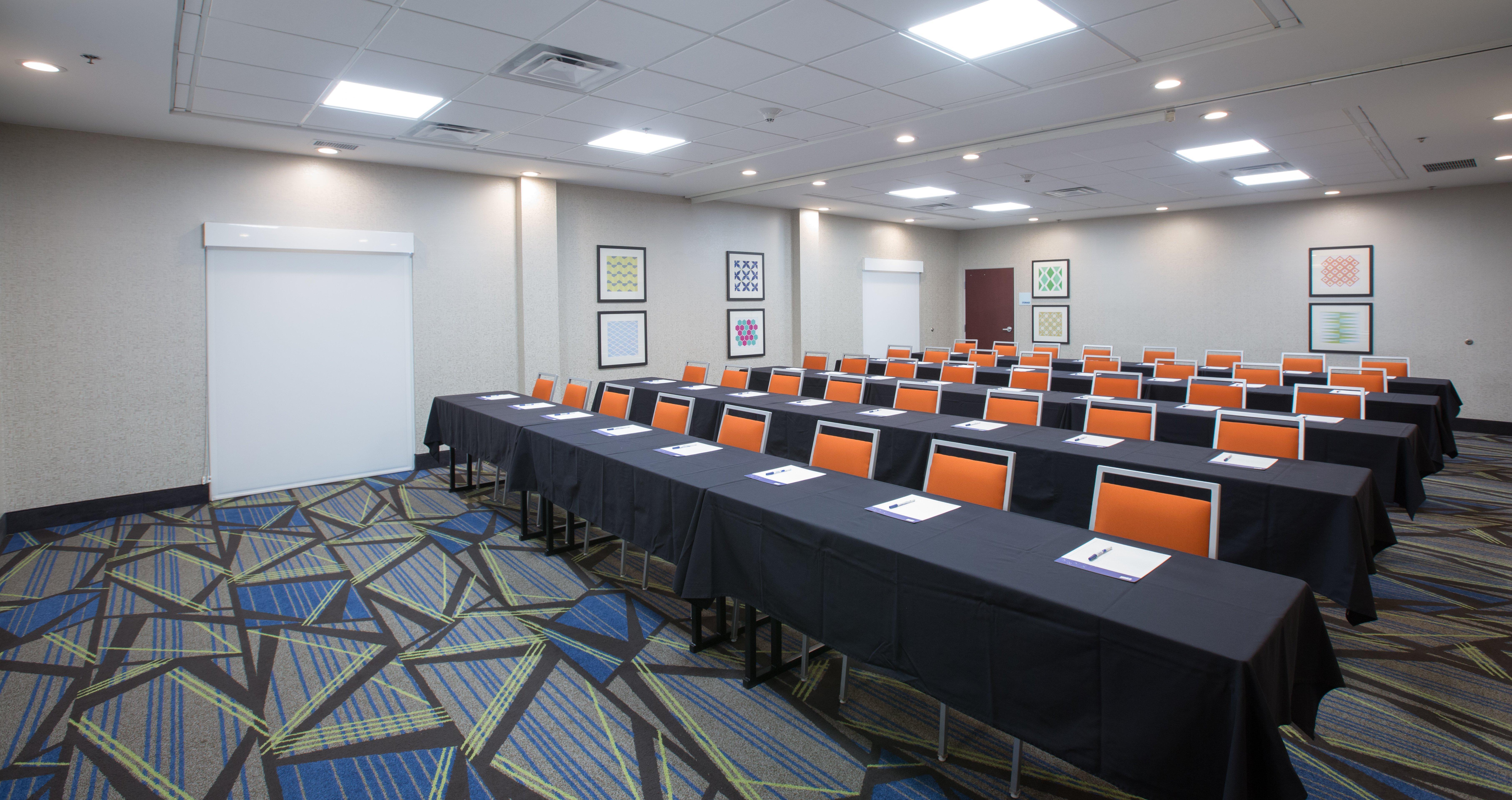 Holiday Inn Express & Suites Tupelo By Ihg Exterior foto