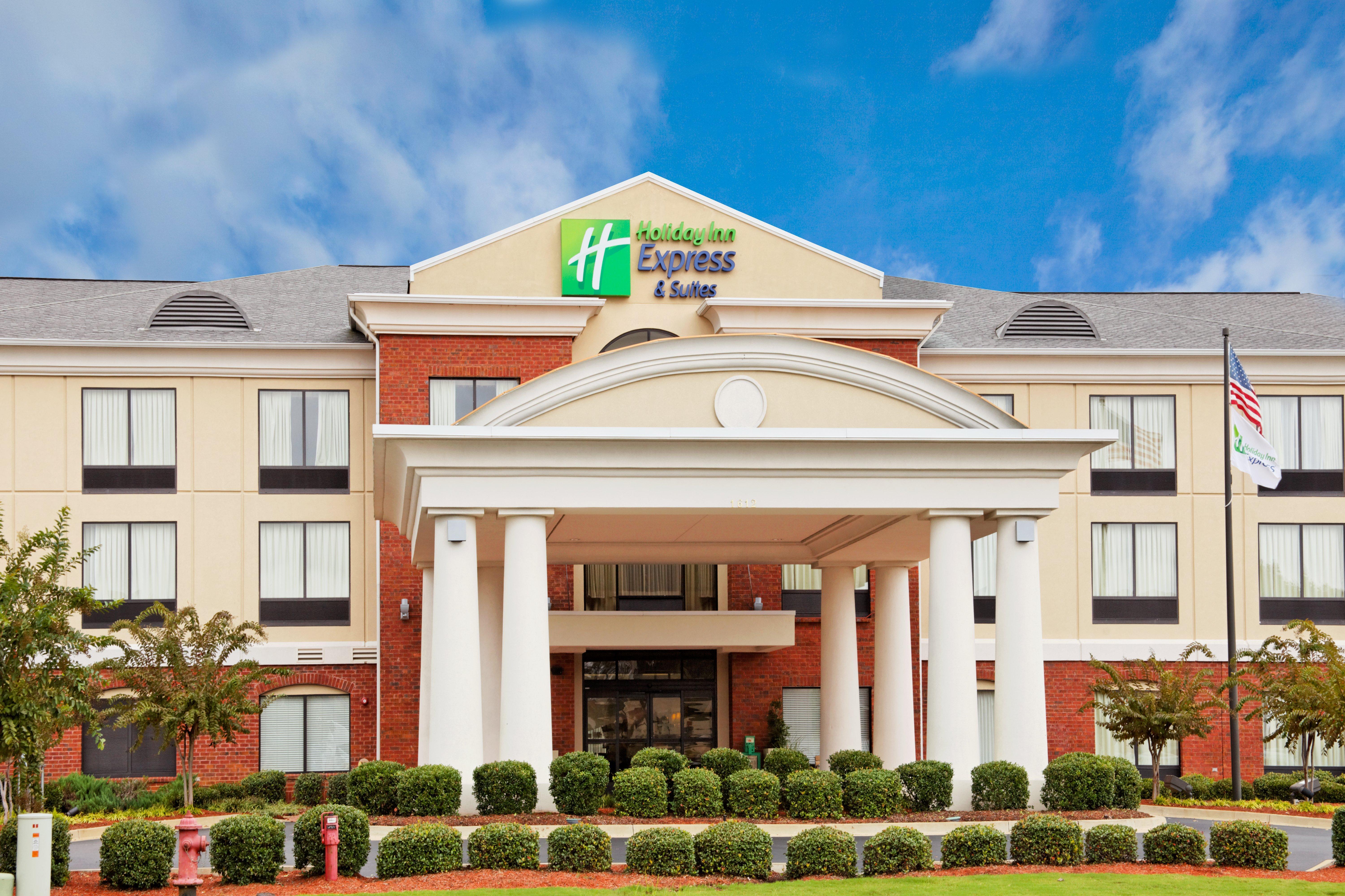 Holiday Inn Express & Suites Tupelo By Ihg Exterior foto