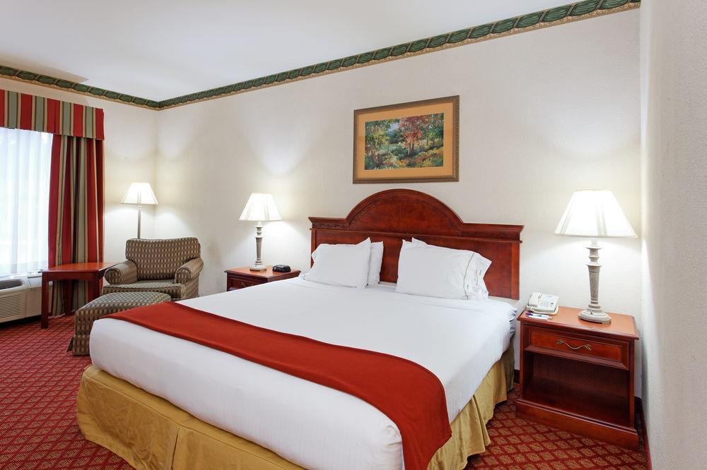 Holiday Inn Express & Suites Tupelo By Ihg Zimmer foto