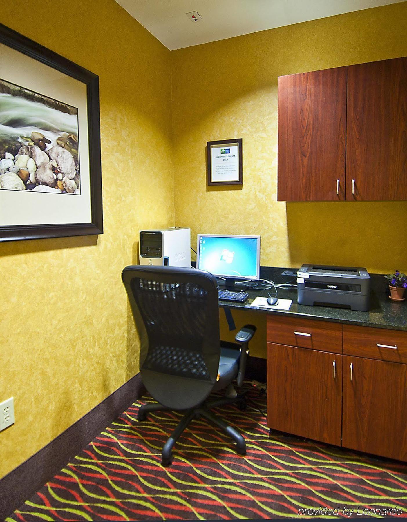 Holiday Inn Express & Suites Tupelo By Ihg Einrichtungen foto
